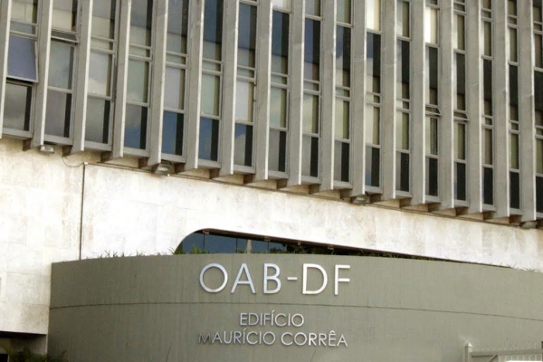Leia mais sobre o artigo OAB se posiciona sobre reajustes de servidores do DF