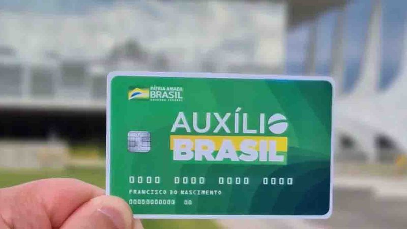Read more about the article Governo sanciona lei que valida crédito consignado a inscritos no Auxílio Brasil
