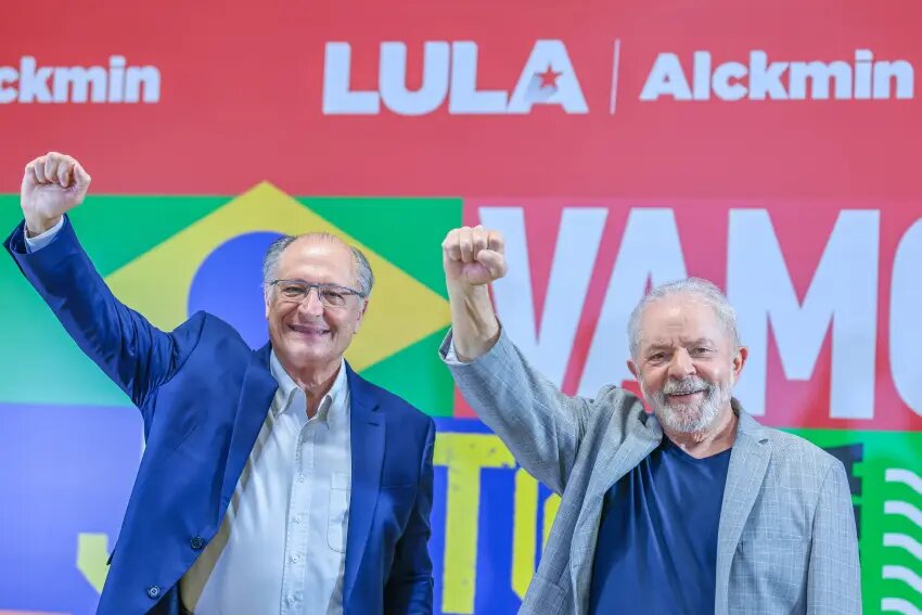 Leia mais sobre o artigo PT oficializa candidatura de Lula à Presidência da República durante convenção em São Paulo