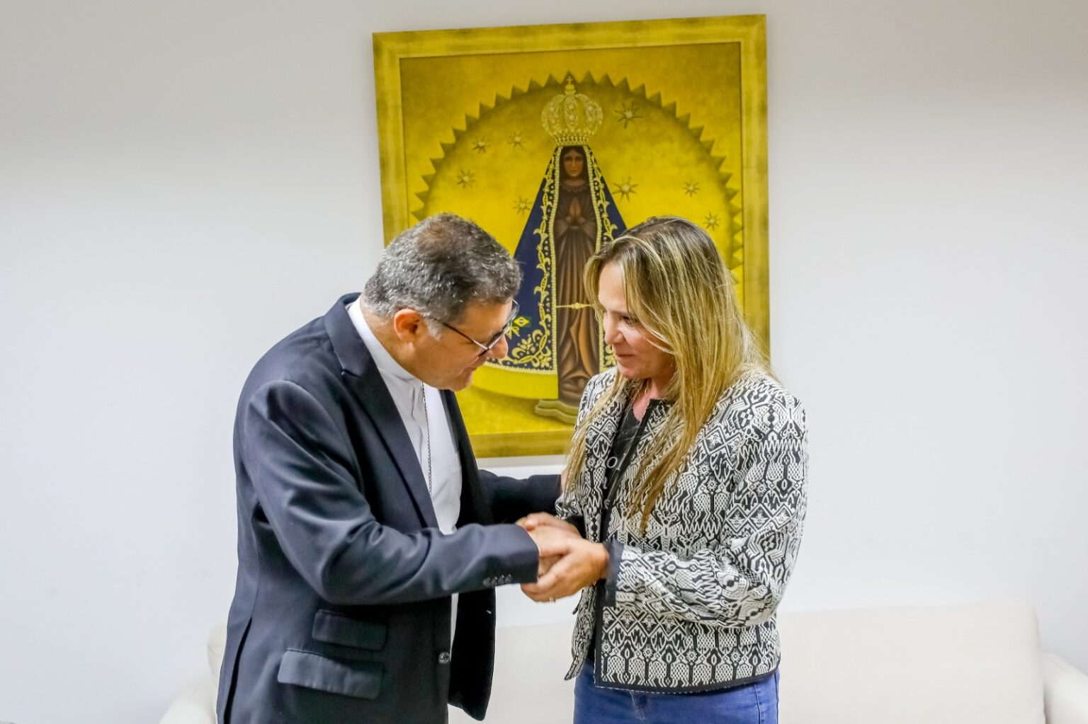 Leia mais sobre o artigo Governadora em exercício é recebida pelo arcebispo de Brasília