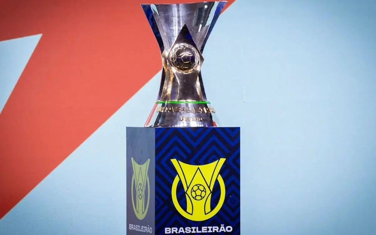 Leia mais sobre o artigo Brasileirão 2025 – 17ª Rodada: Flamengo reassume a liderança, São Paulo embala e Cruzeiro tropeça