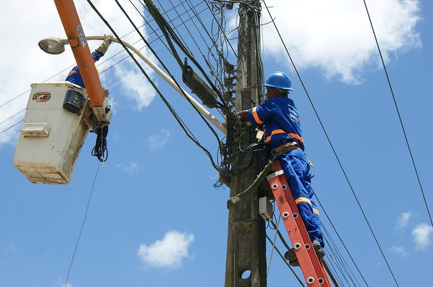 Leia mais sobre o artigo Aumento de pena para furto e roubo de cabos de energia e telefonia vai à sanção presidencial