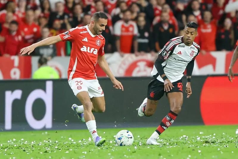 Leia mais sobre o artigo Flamengo confirma o favoritismo e elimina o Internacional nas oitavas da Libertadores