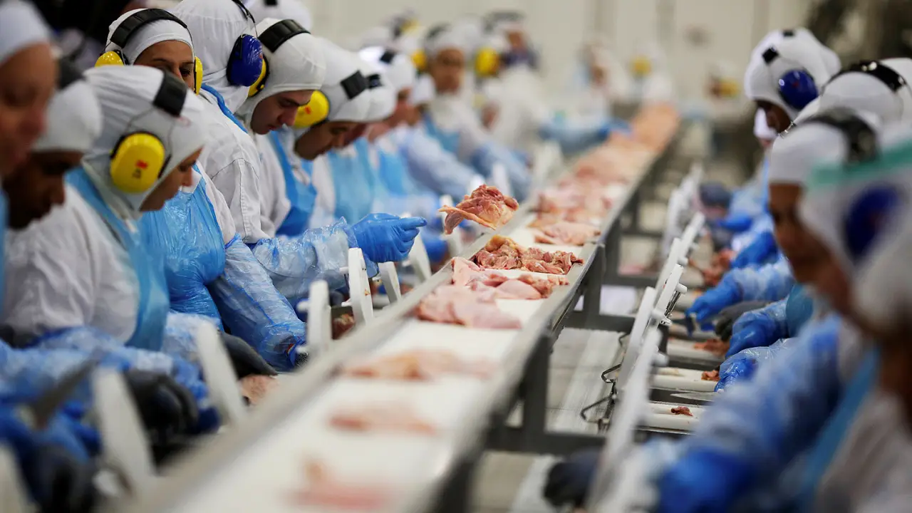 Leia mais sobre o artigo Preços da indústria caem pela quinta vez seguida em junho; alimentos puxam queda